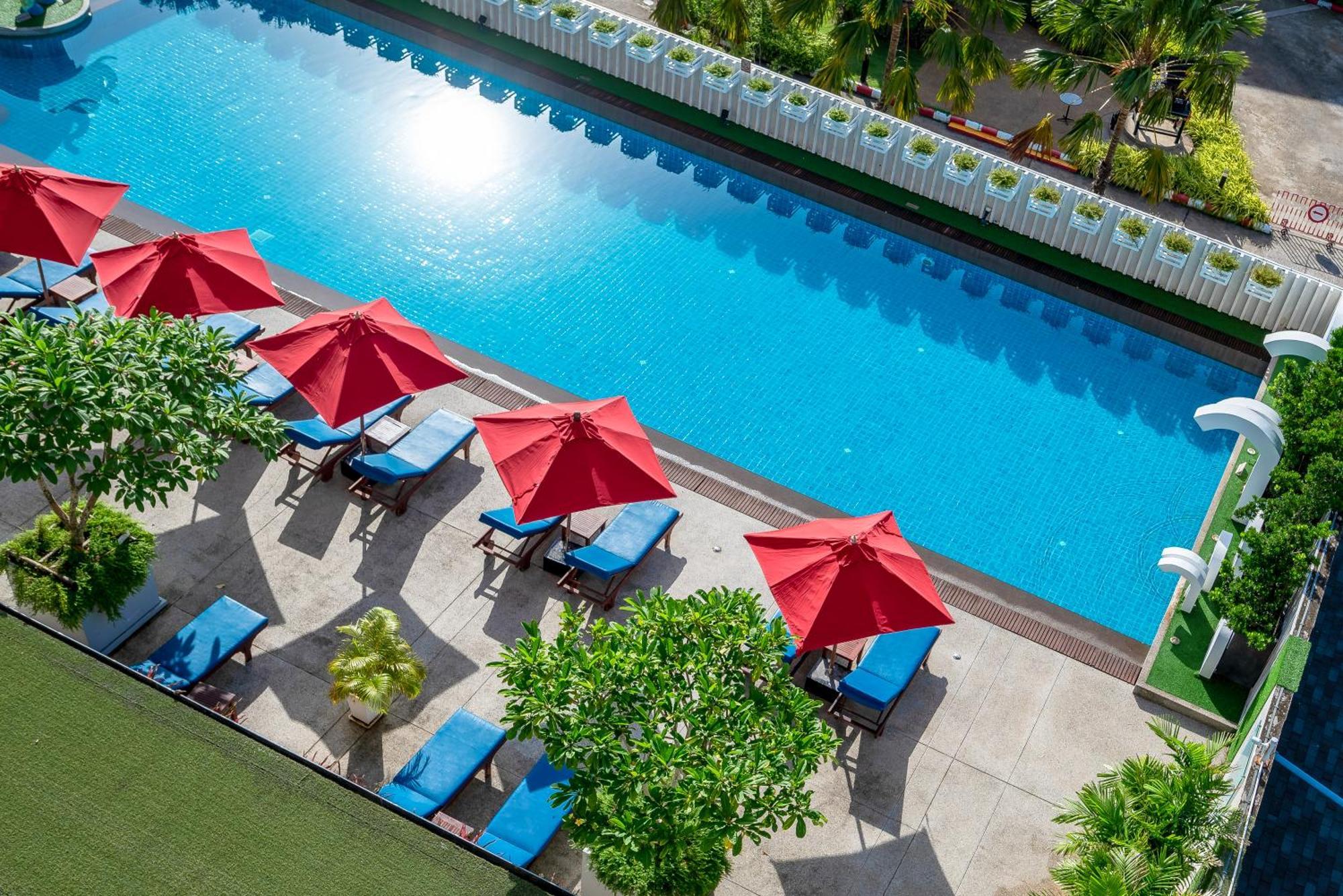 Ramada By Wyndham Phuket Deevana Patong Exterior photo