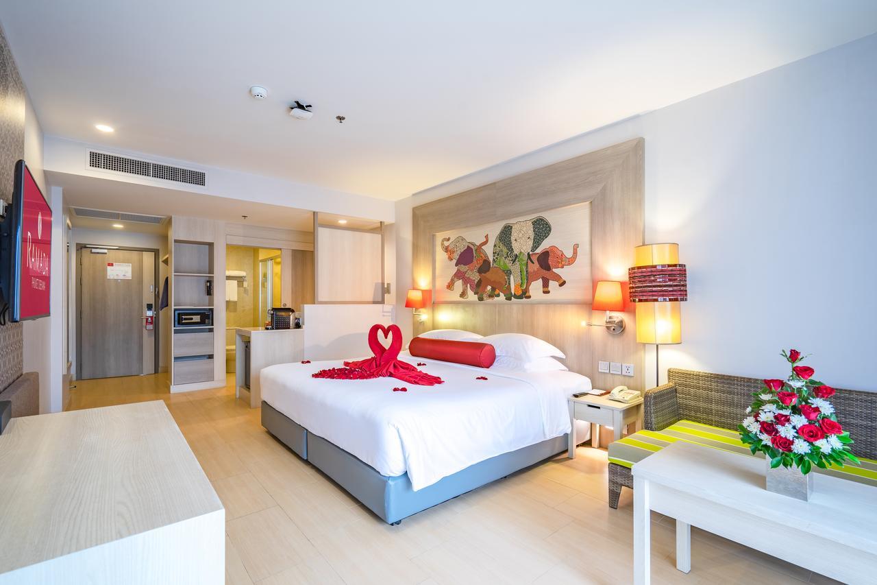 Ramada By Wyndham Phuket Deevana Patong Exterior photo